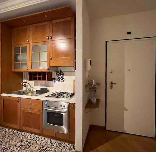Cozy Flat Piazza Vescovio