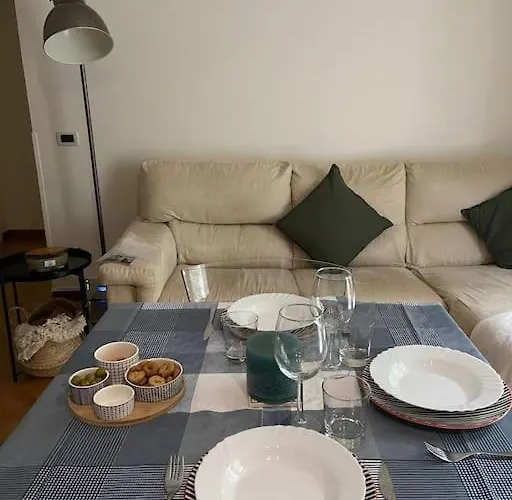 Cozy Flat Piazza Vescovio Apartment *